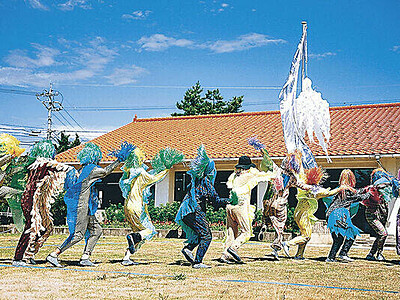 珠洲の海を衣装と踊りで表現　奥能登国際芸術祭　７～９日、ひびのさん演出