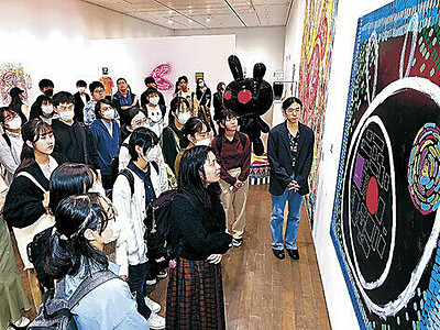 これが「慎吾アート」 金沢２１世紀美術館　リモートで香取さん登場