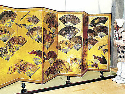 俵屋宗達の名品「里帰り」　 金沢美大に緻密な複製　 キヤノンと京都文化協寄贈