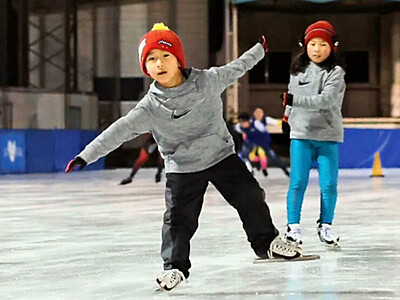 長野県にスケートの季節到来　諏訪地域各地で営業開始